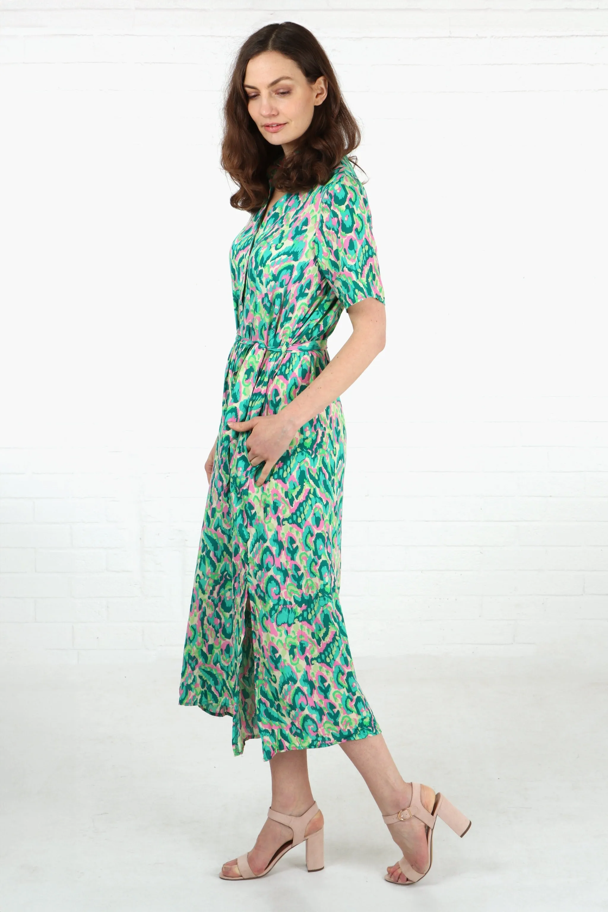 Abstract Print Short Sleeve Button Down Midi Shirt Dress in Green