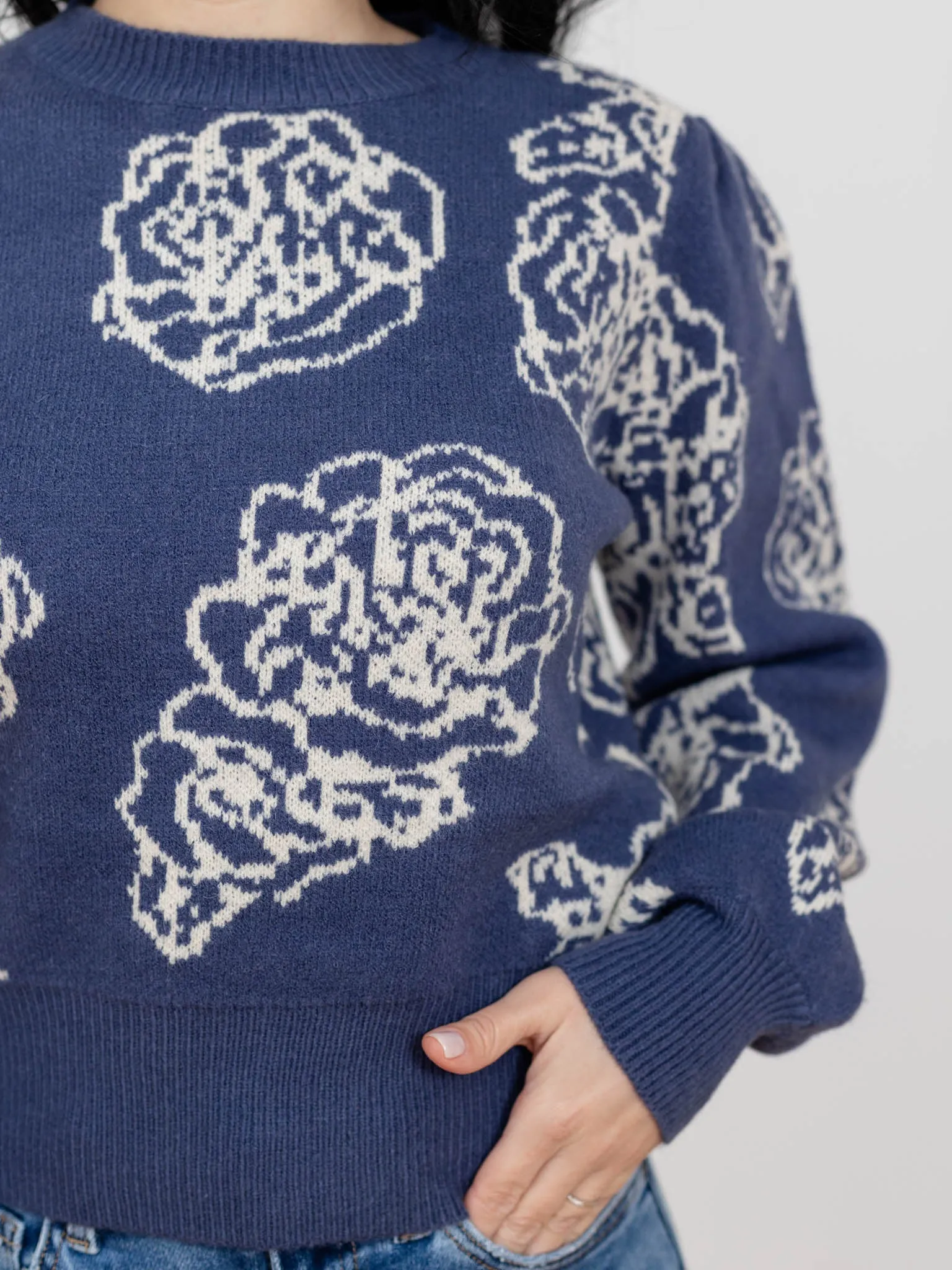 Elegant Flower Pattern Sweater