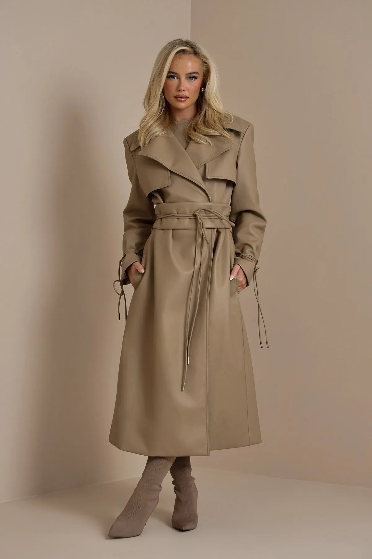 FC SLOANE TRENCH COAT IN CARAMEL