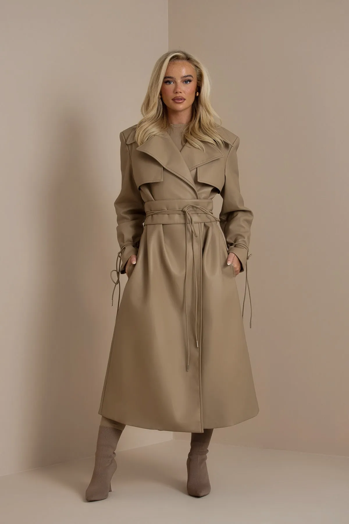 FC SLOANE TRENCH COAT IN CARAMEL