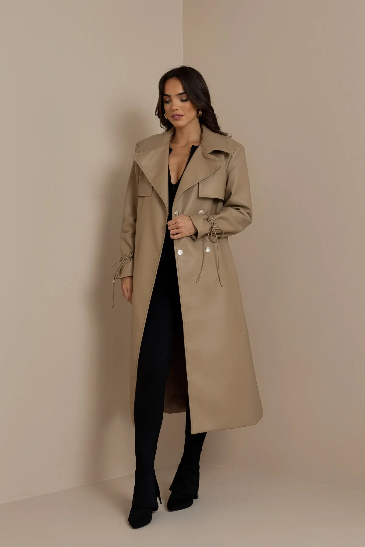 FC SLOANE TRENCH COAT IN CARAMEL