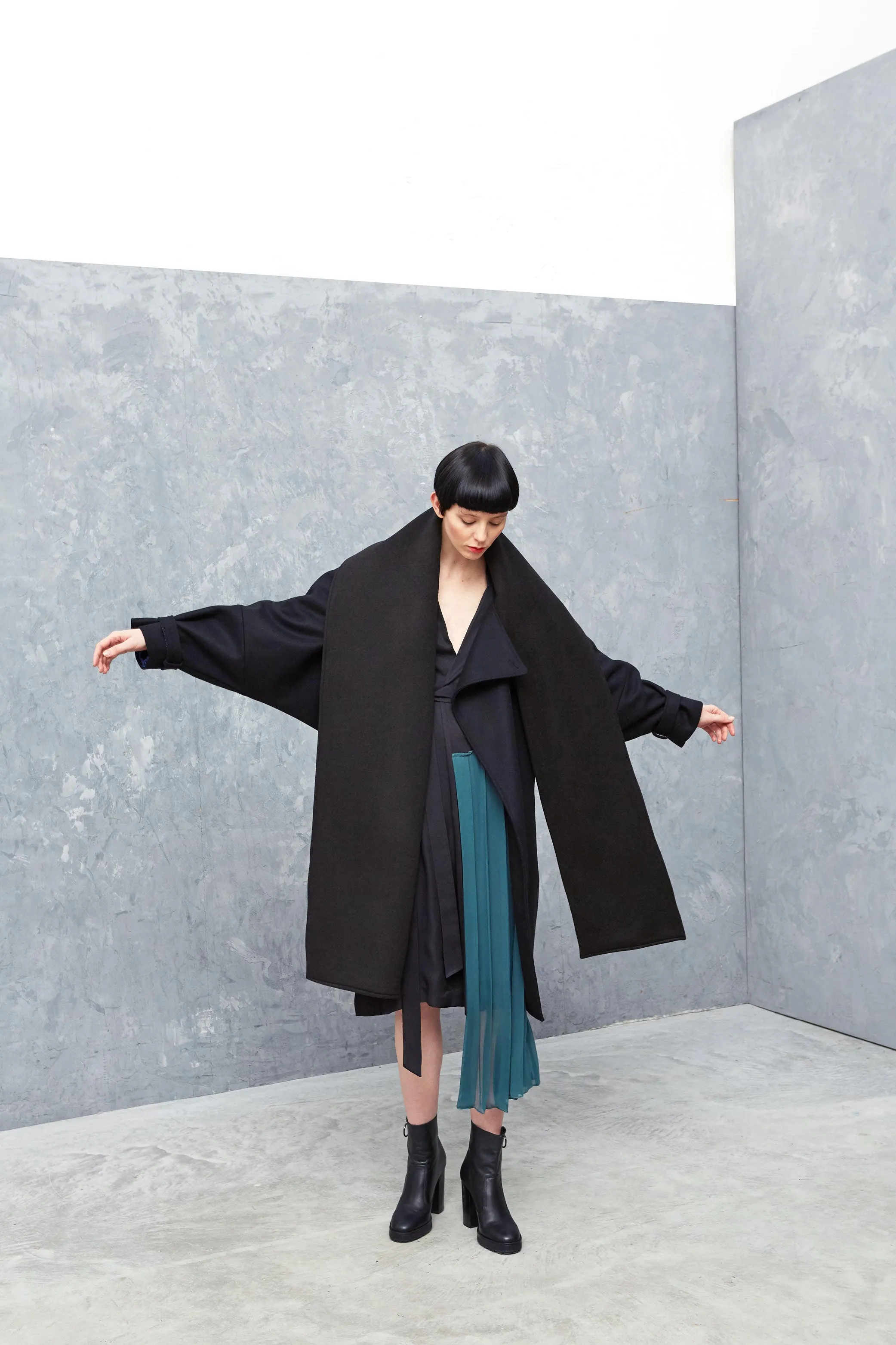 GAÉLIQUE black - mid-length wool coat