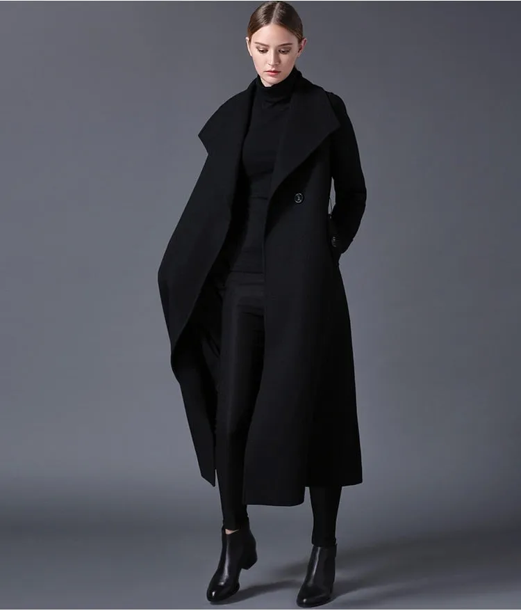 Stylish Winter Women's Dark Wool Coat